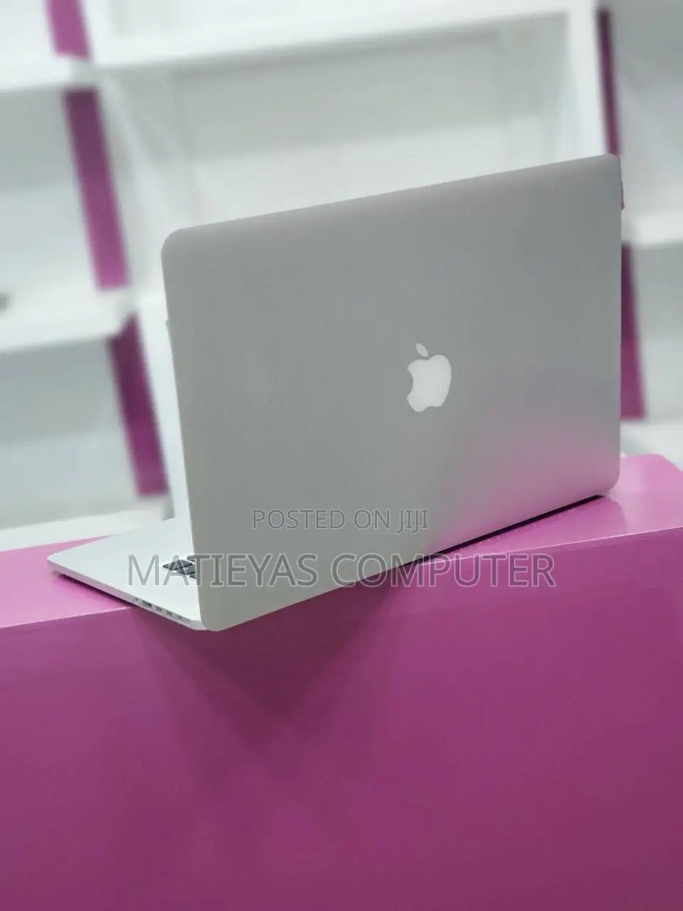 New Laptop Apple MacBook 2015 16GB Intel Core I7 SSD 512GB