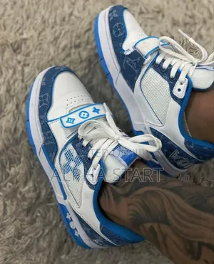 Photo - Louis Vuitton Lv Shatter