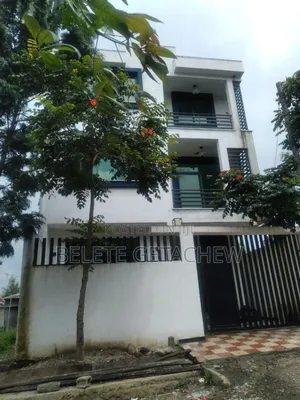 7bdrm House in Bole Bulbula, G+2 for sale