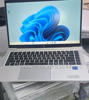 Photo - New Laptop HP EliteBook 840 G8 16GB Intel Core I7 SSD 512GB