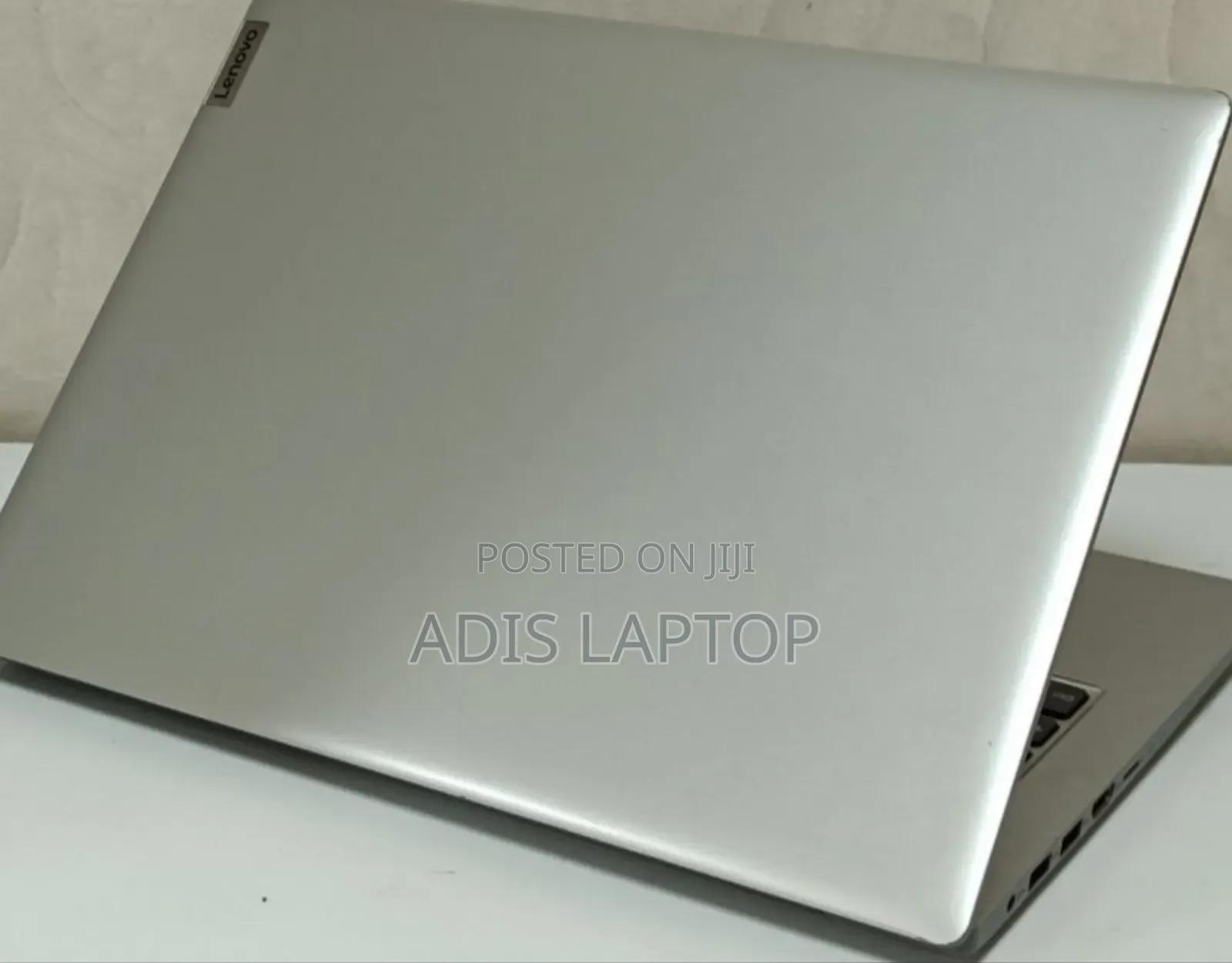 New Laptop Lenovo Ideapad 3 4GB AMD Ryzen 3 SSD 256GB