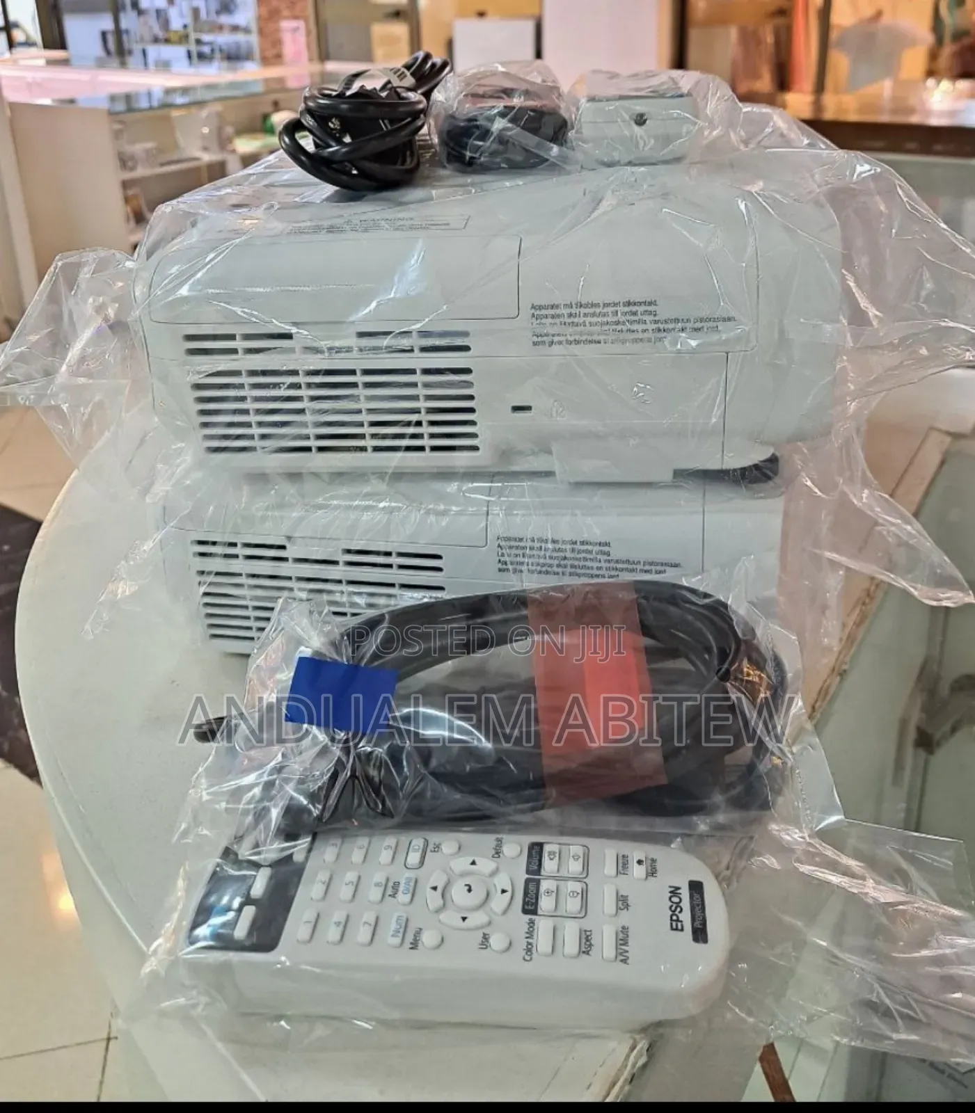 New Epson X49 Projector