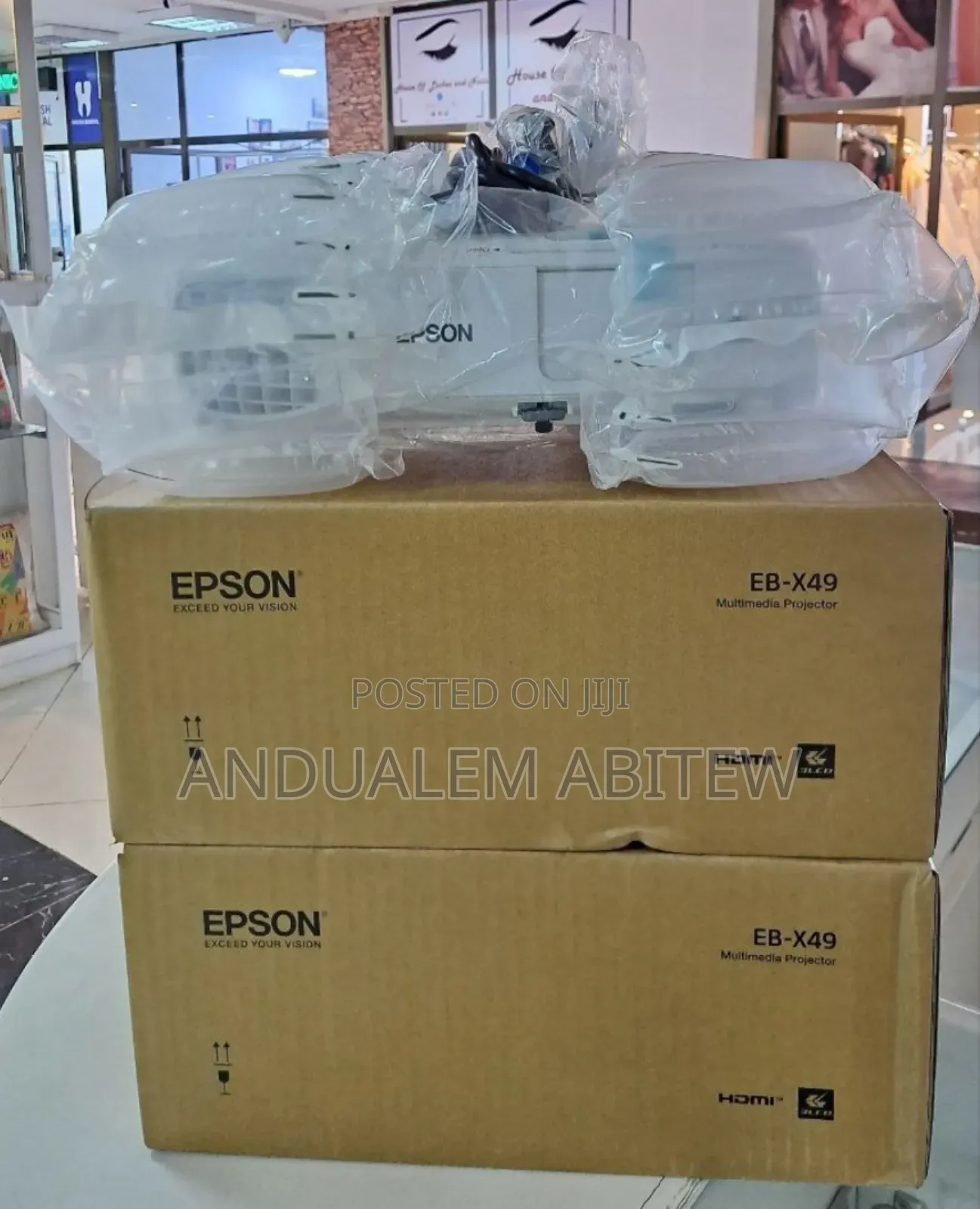 New Epson X49 Projector