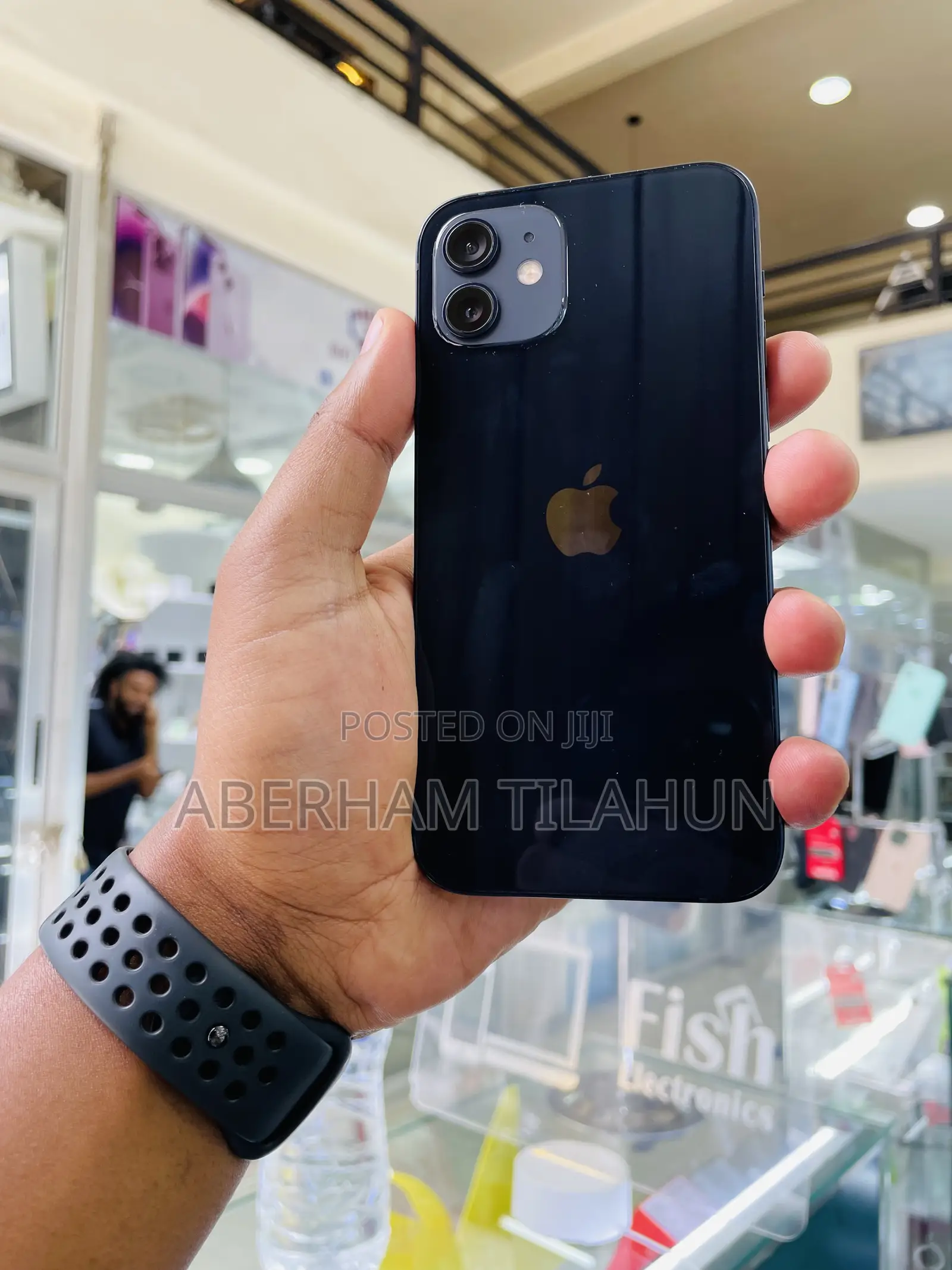 Apple iPhone 12 64 GB Black