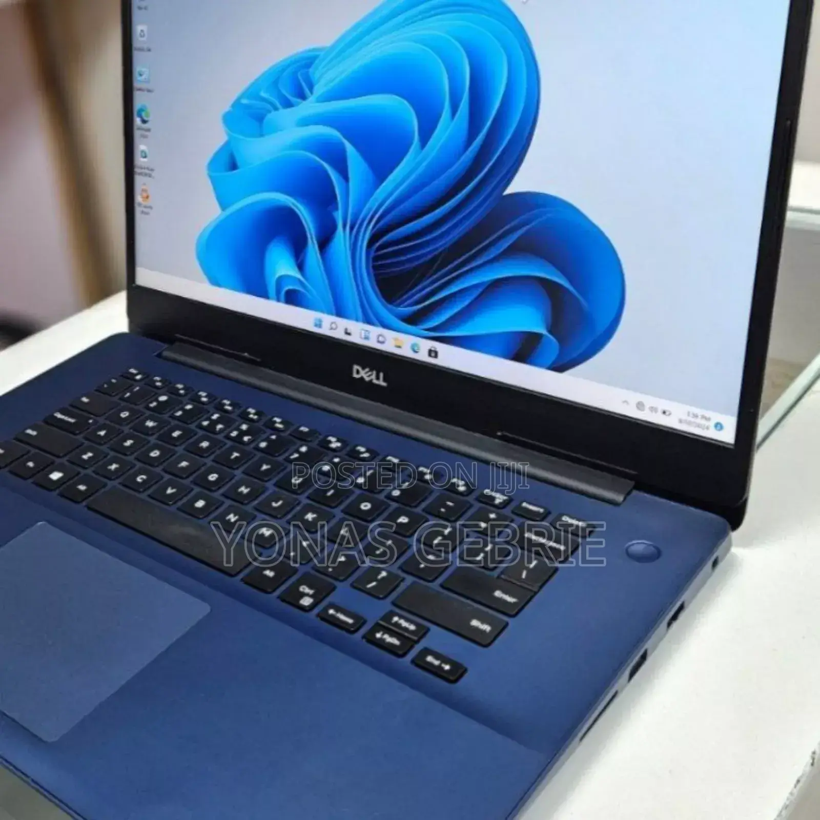 New Laptop Dell Inspiron 15 8GB Intel Core I5 SSD 512GB