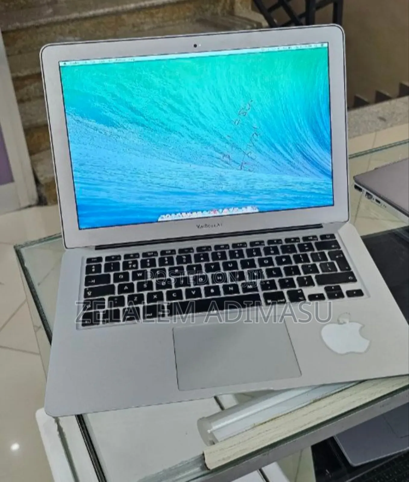 New Laptop Apple MacBook Air 2014 4GB Intel Core I5 SSD 128GB
