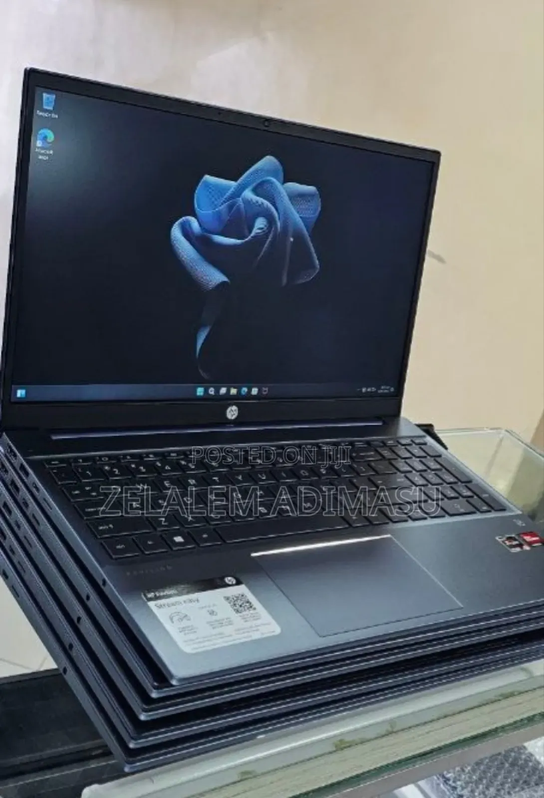 New Laptop HP Pavilion 15 8GB AMD Ryzen 5 SSD 512GB