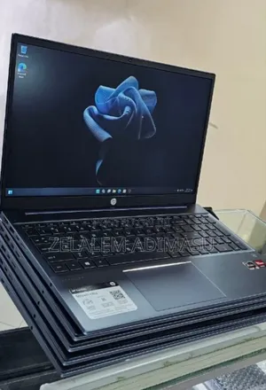 New Laptop HP Pavilion 15 8GB AMD Ryzen 5 SSD 512GB