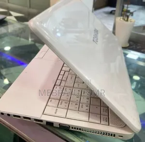 New Laptop Toshiba Satellite C850 4GB Intel Core I3 HDD 500GB