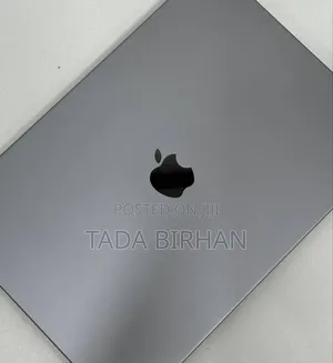 New Laptop Apple MacBook Pro 2022 M2 16GB Intel Core I7 SSD 512GB