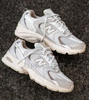 Photo - New Balance 530 Top Quality Sneaker