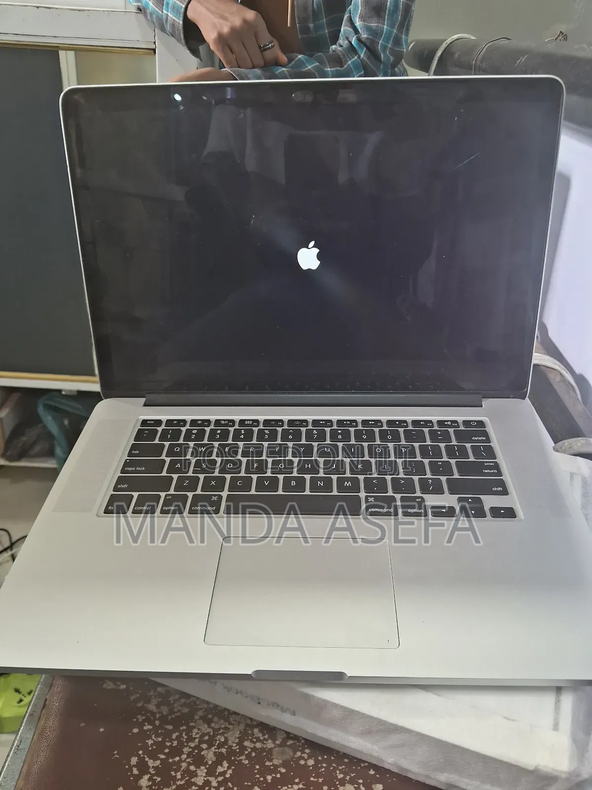New Laptop Apple MacBook Pro 2015 16GB Intel Core I7 SSD 256GB