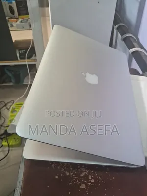 New Laptop Apple MacBook Pro 2015 16GB Intel Core I7 SSD 256GB