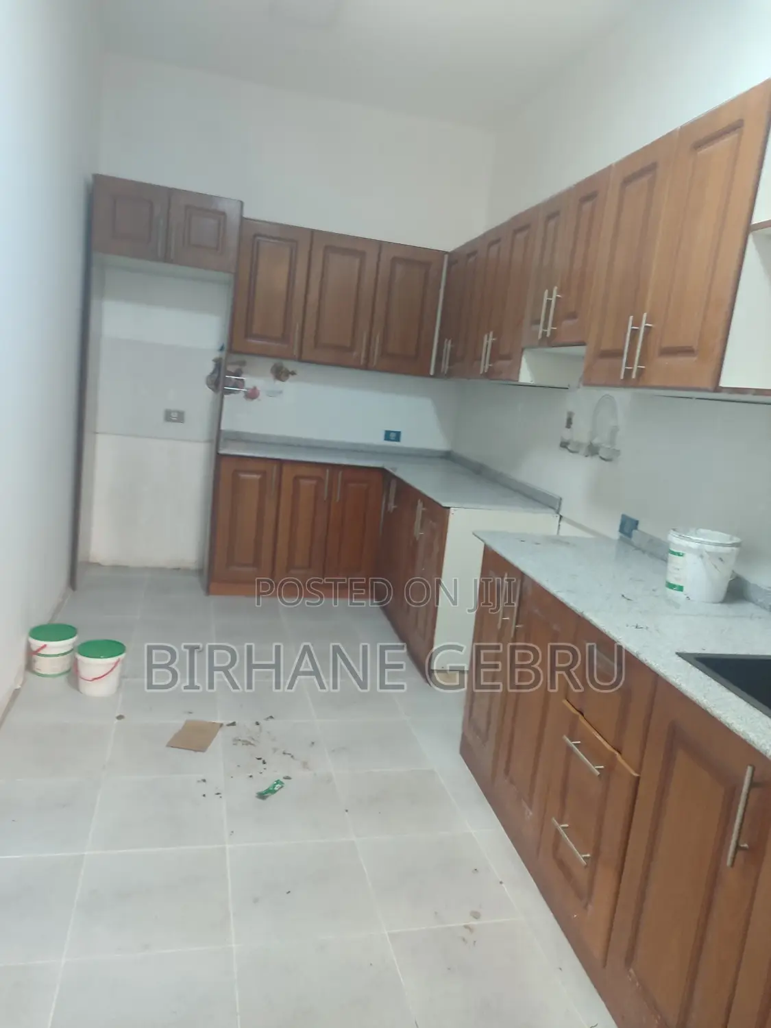 G+4 House for Bisness or Living Rent