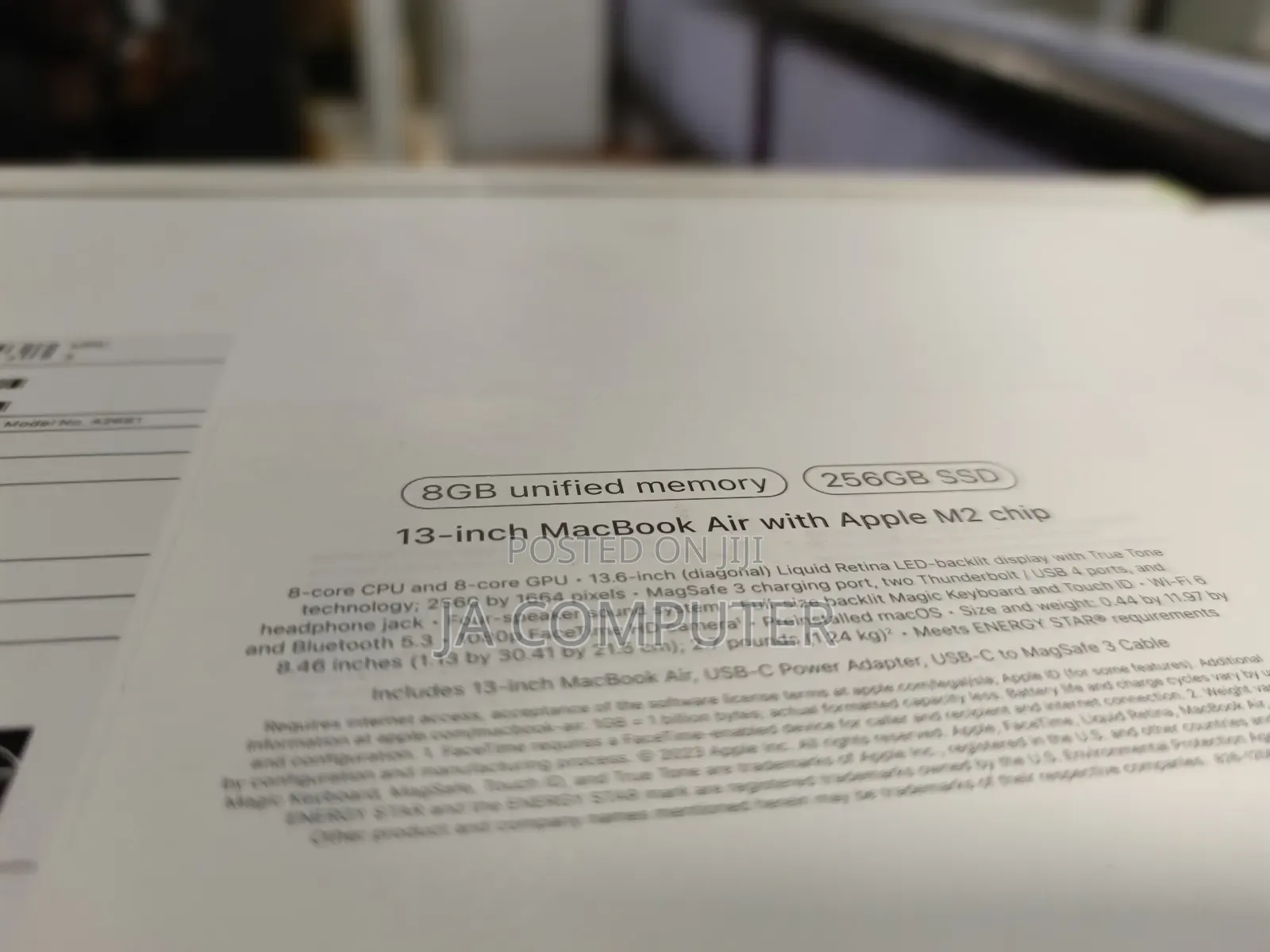 New Laptop Apple MacBook Air 2022 M2 8GB Apple M2 SSD 256GB