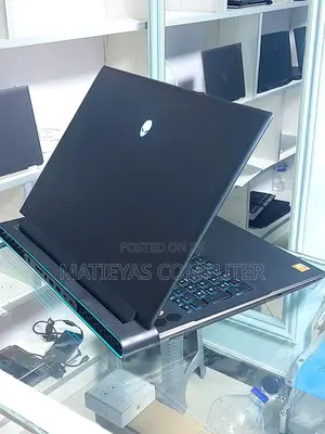 New Laptop Alienware M17x R2 32GB SSD 1T