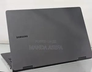 New Laptop Samsung 8GB Intel Core I5 SSD 256GB