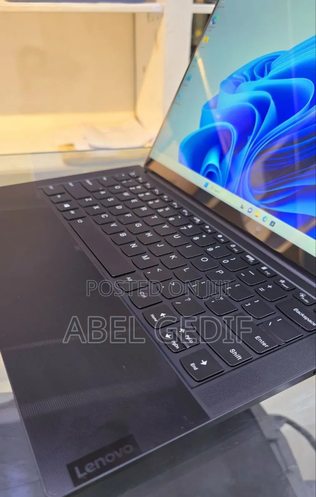 New Laptop Lenovo Yoga 9i 16GB Intel Core I7 SSD 512GB