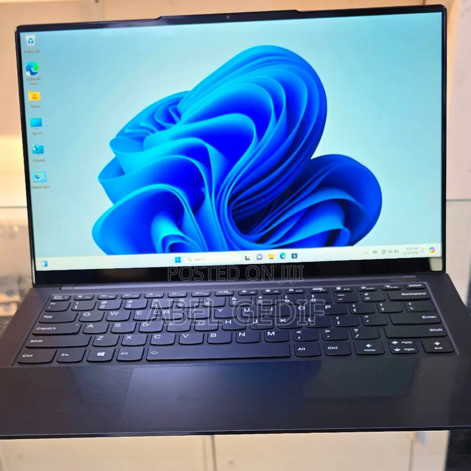 New Laptop Lenovo Yoga 9i 16GB Intel Core I7 SSD 512GB