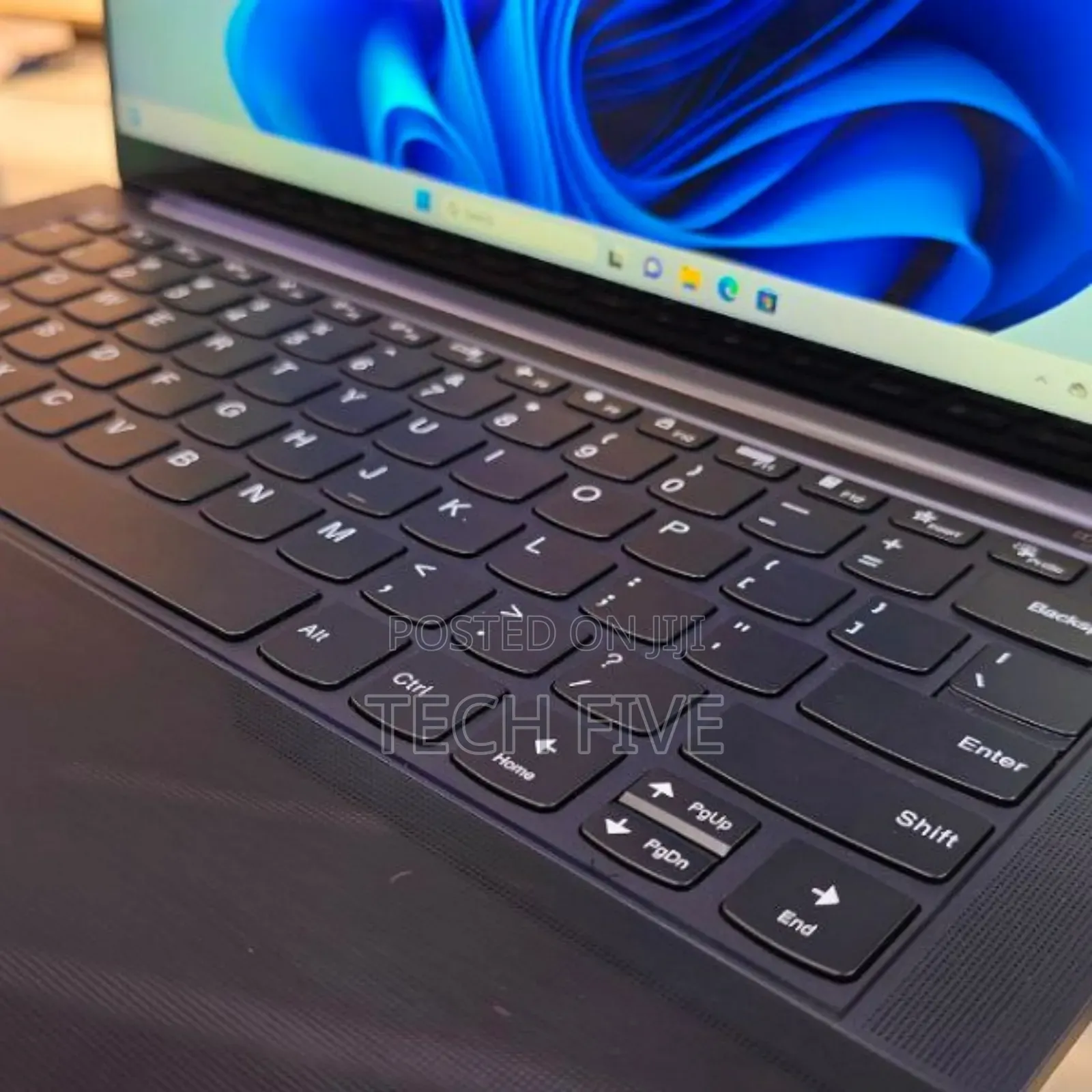 New Laptop Lenovo Yoga 9i 16GB Intel Core I7 SSD 512GB