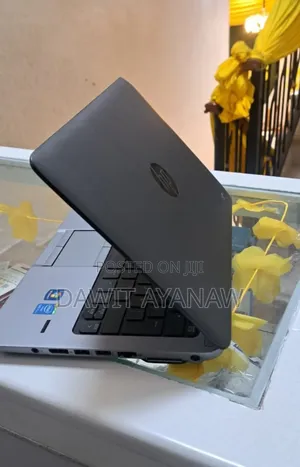 New Laptop HP EliteBook 820 G1 4GB Intel Core I5 HDD 500GB