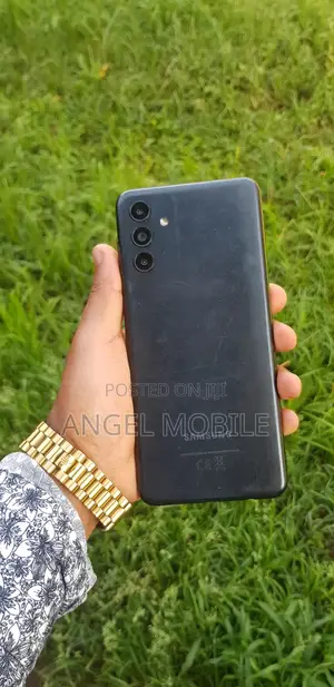 Photo - Samsung Galaxy A04s 128 GB Black