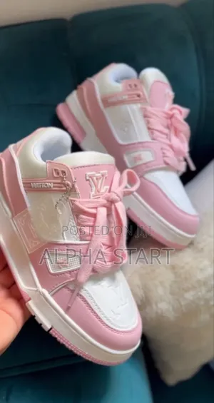 Photo - Louis Vuitton Pink Lv Master Quality Shoes