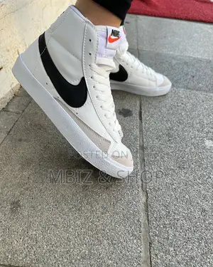 Nike Blazer Mid ‘77 Shoes
