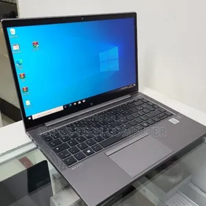 New Laptop HP ZBook Firefly G8 16GB Intel Core I7 SSD 512GB