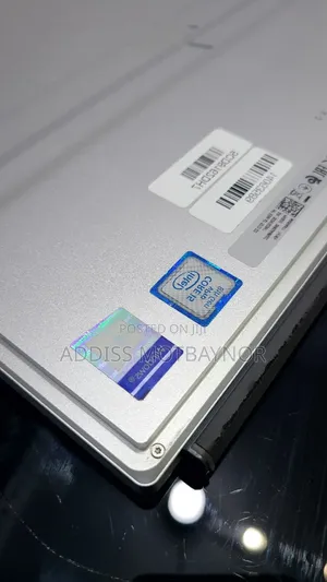 New Laptop HP 14-Dq1025cl 16GB Intel Core I5 SSD 512GB