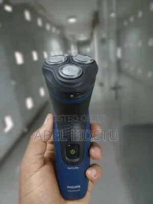 Philips Aqua Touch Electric Shaver