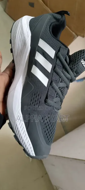 Photo - Adidas Sneaker Good Quality Sho Shose