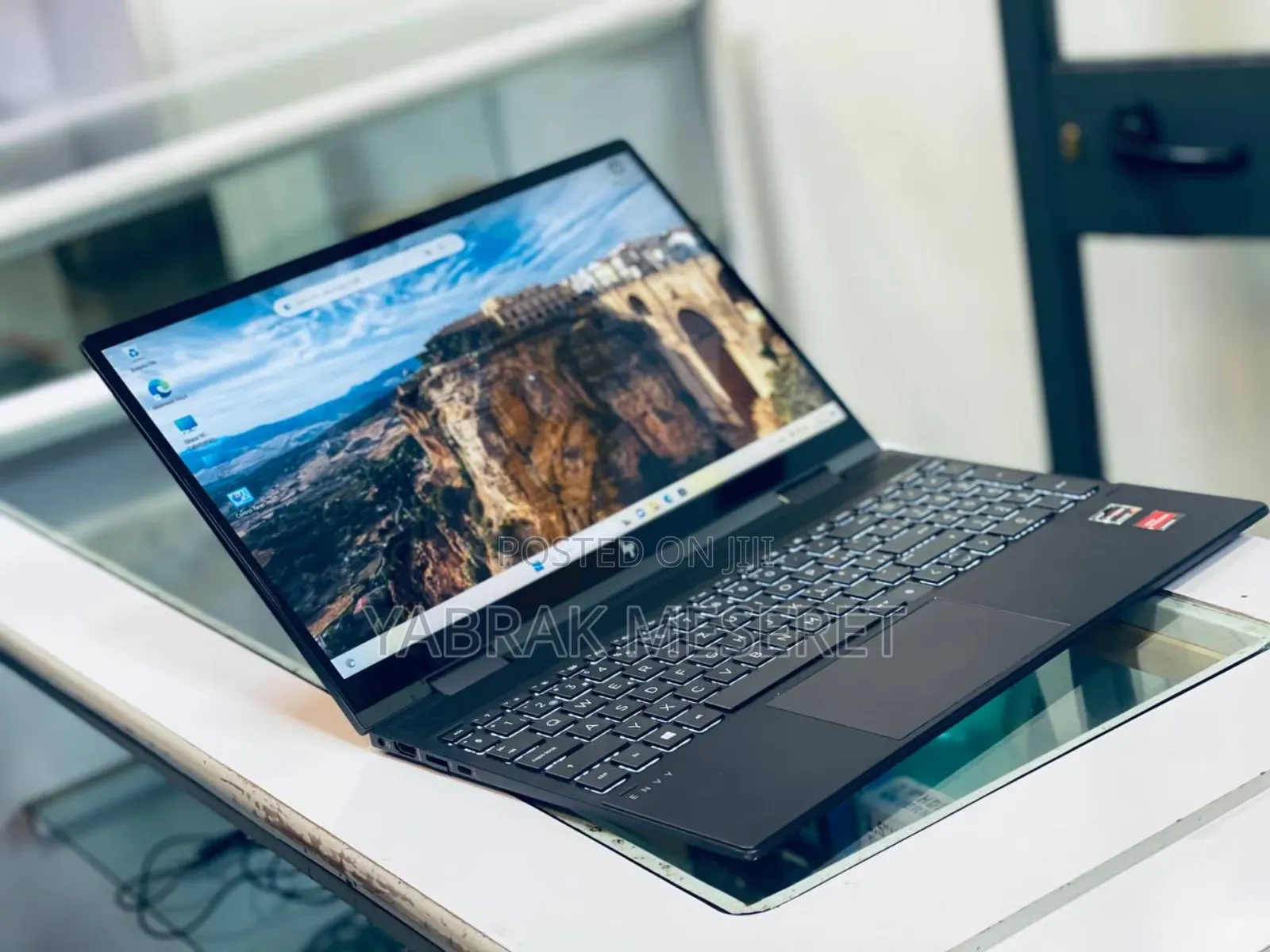 New Laptop HP Envy X360 16GB AMD Ryzen 5 SSD 512GB