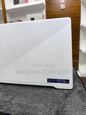 New Laptop Asus ROG Zephyrus G14 16GB AMD Ryzen 9 SSD 1T