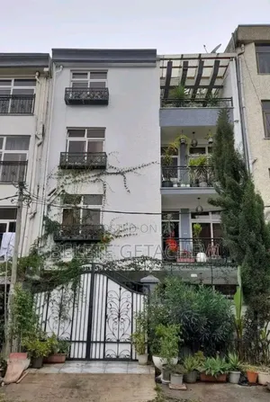 6bdrm House in Semit72, G+3 Luxury, Bole for sale