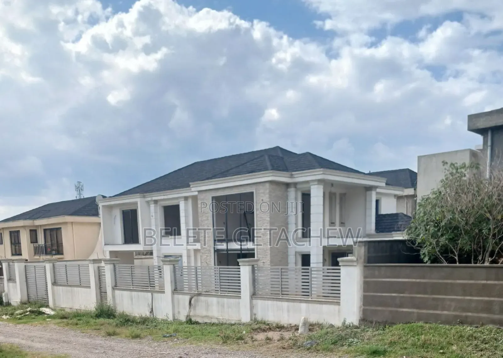 10bdrm House in Ayat, G+1 Luxury, Bole for sale