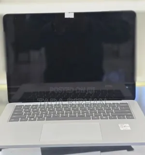 New Laptop Microsoft Surface 18GB Intel Core I7 SSD 512GB
