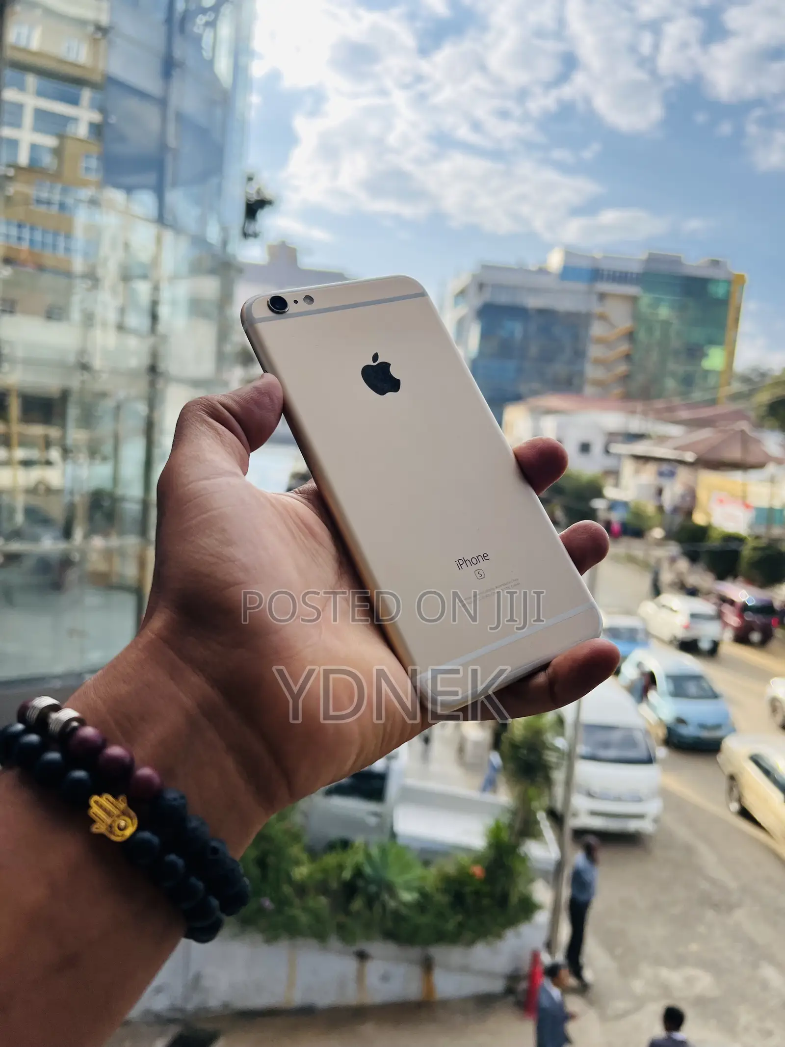 Apple iPhone 6s Plus 16 GB Gold