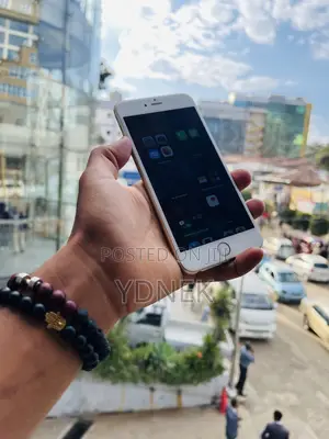 Apple iPhone 6s Plus 16 GB Gold