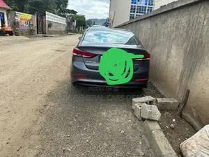 Photo - Hyundai Avante 2016 Black