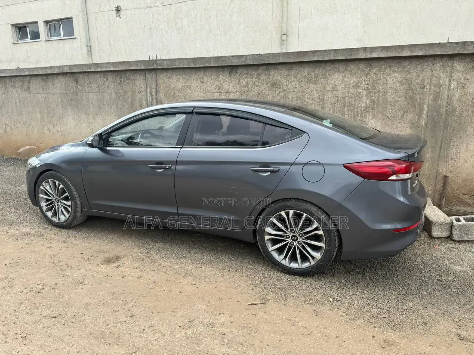 Hyundai Avante 2016 Black