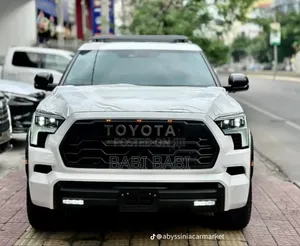 Photo - New Toyota Sequoia 2024 White