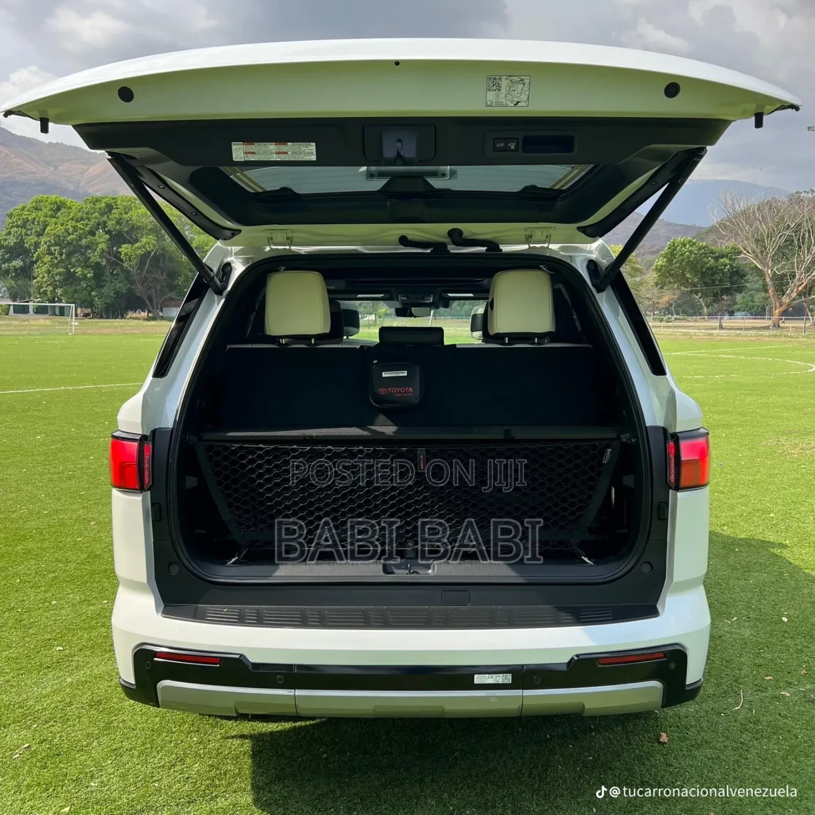 New Toyota Sequoia 2024 White