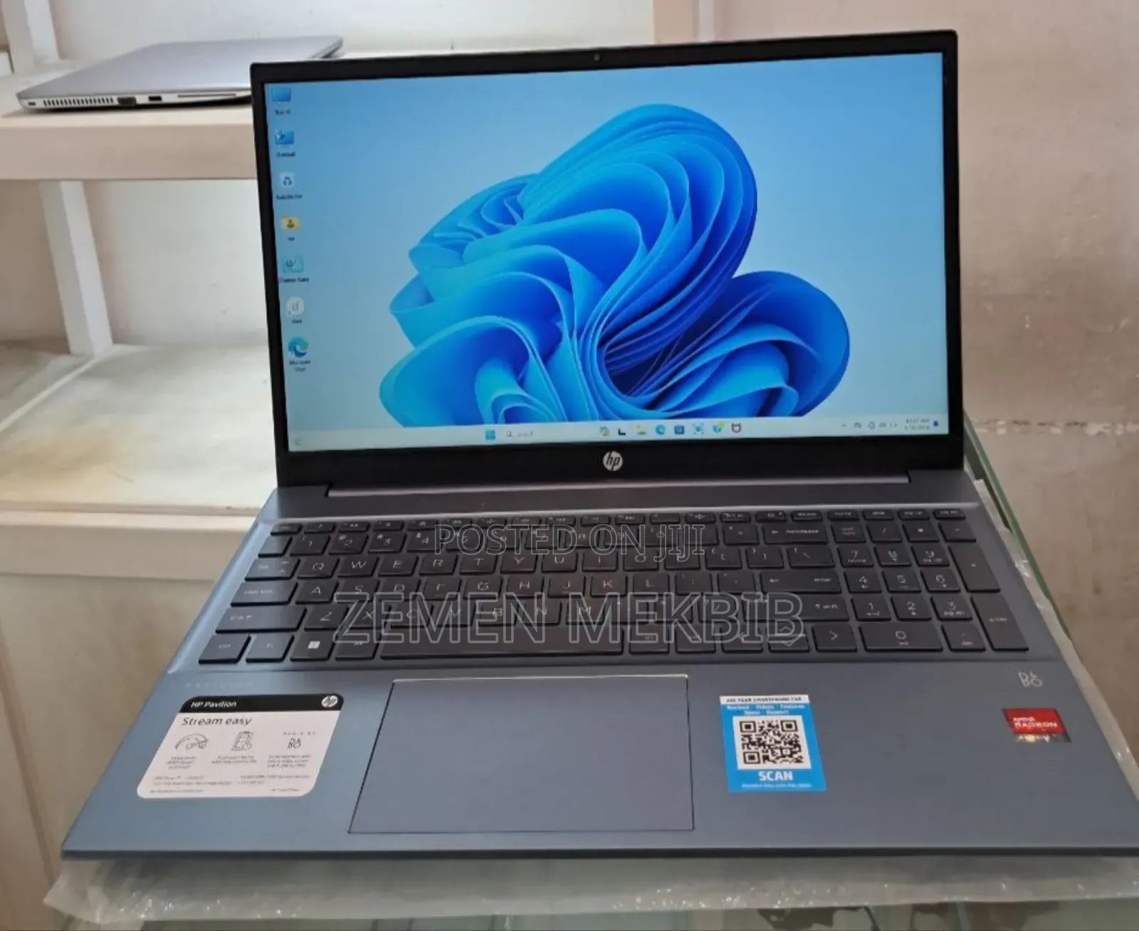 New Laptop HP Pavilion 15 8GB AMD Ryzen 5 SSD 512GB