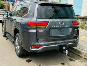Toyota Land Cruiser 2023 Gray