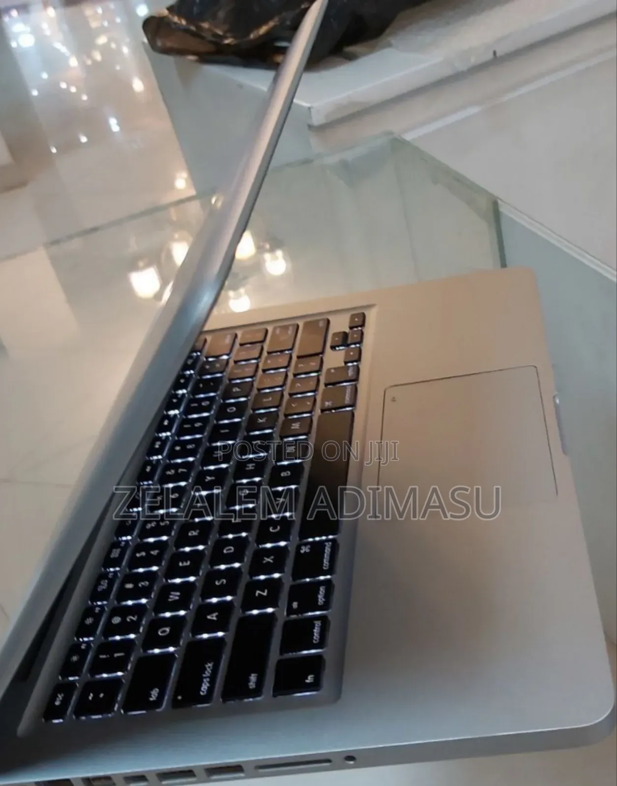 New Laptop Apple MacBook Pro 2012 4GB Intel Core I5 SSD 128GB