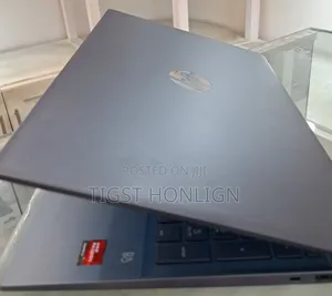 New Laptop HP Pavilion 15 8GB AMD Ryzen 5 SSD 512GB