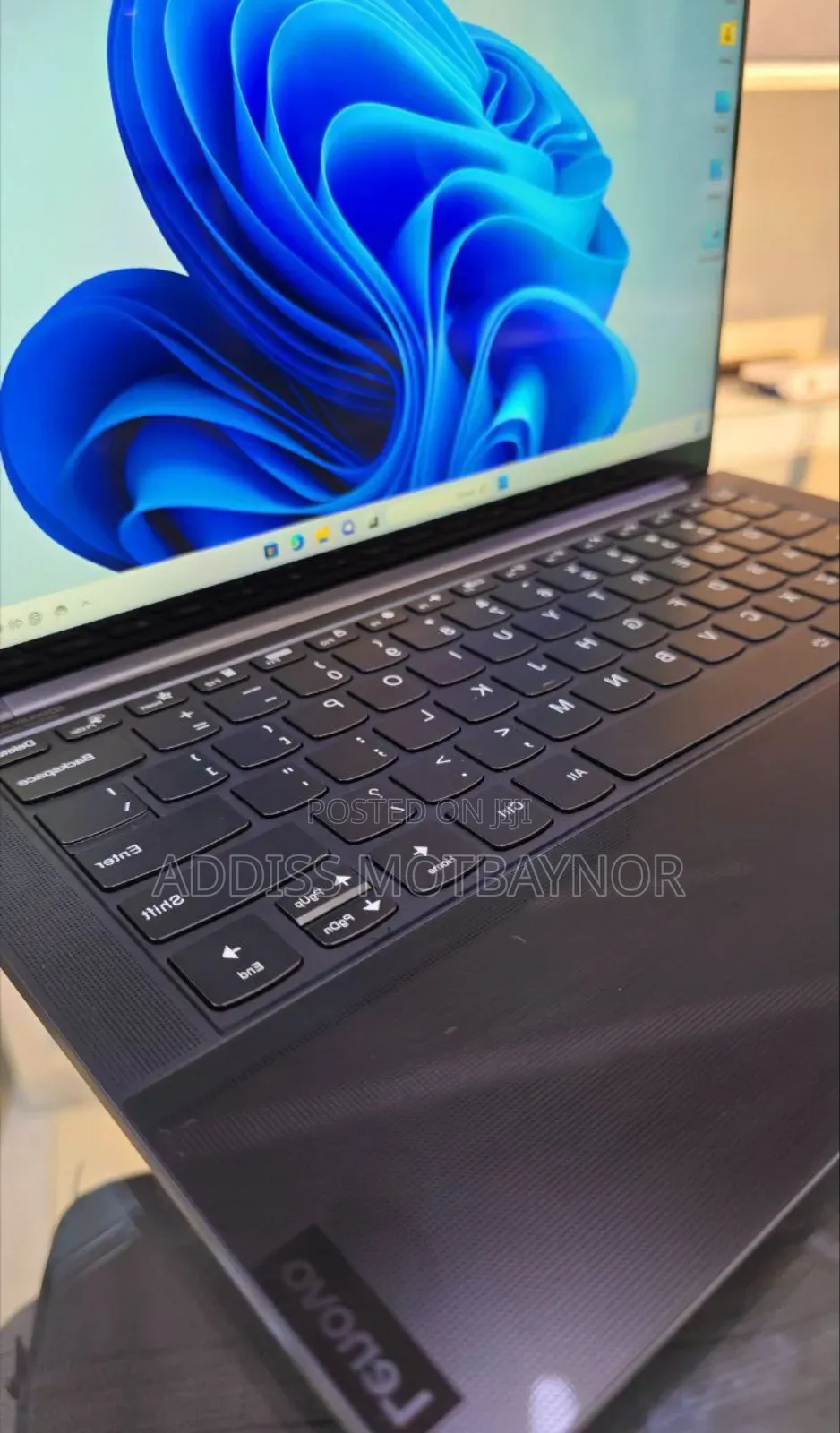 New Laptop Lenovo ThinkPad Yoga 16GB Intel Core I7 SSD 512GB