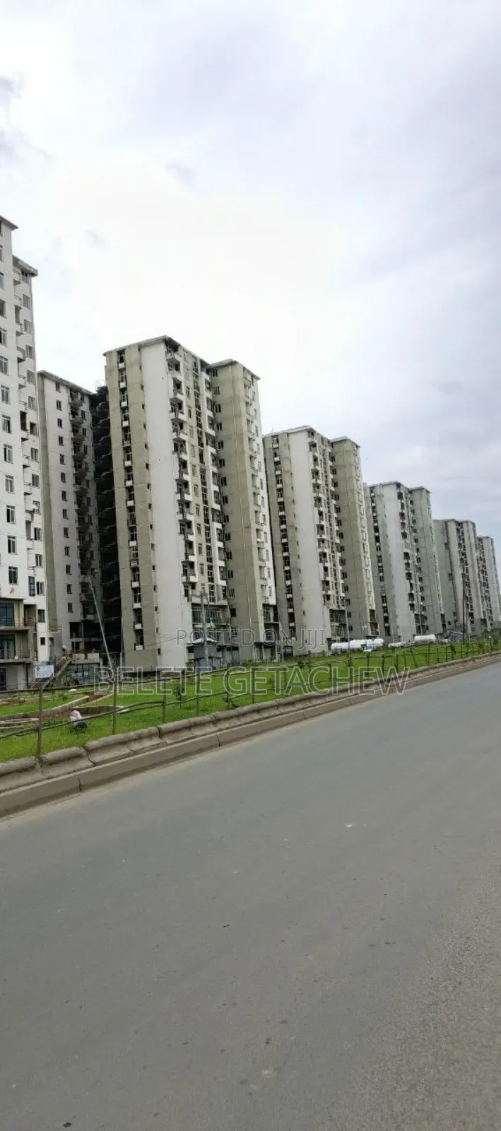 3bdrm Condo in Beshale 40/60, Bole for sale