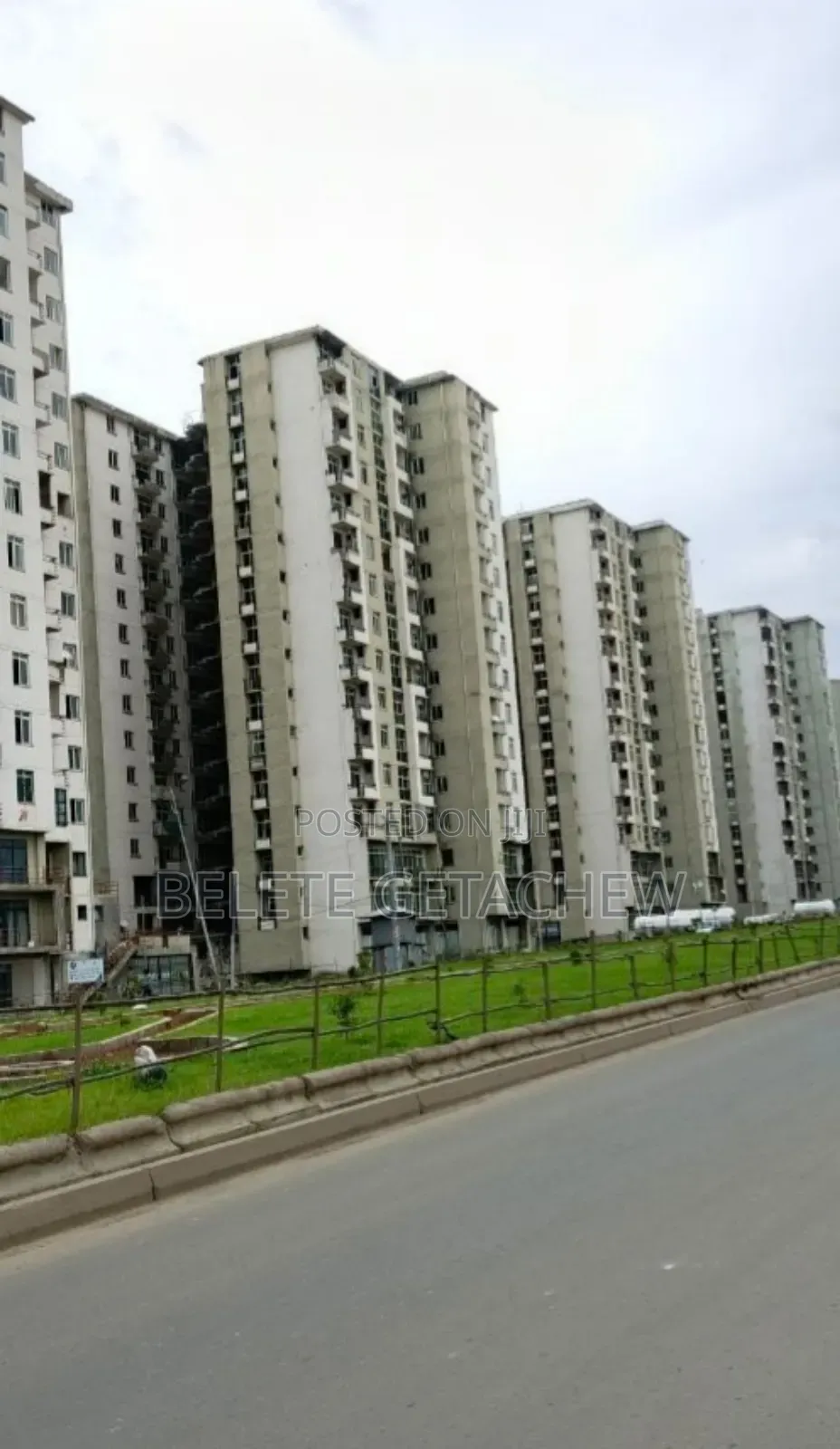 3bdrm Condo in Beshale 40/60, Bole for sale